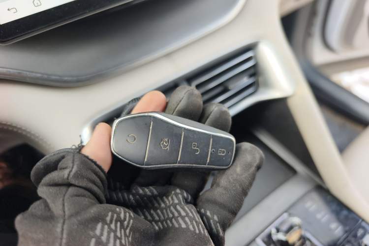 Used BYD Song PLUS New Energy 2024 Honor Edition EV 520km Luxury Model
