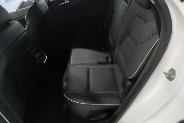 Used Hyundai Tucson 2019 280TGDi Dual-Clutch Two-Wheel Drive Smart Connect Version China V Standard Left Rear Seat
