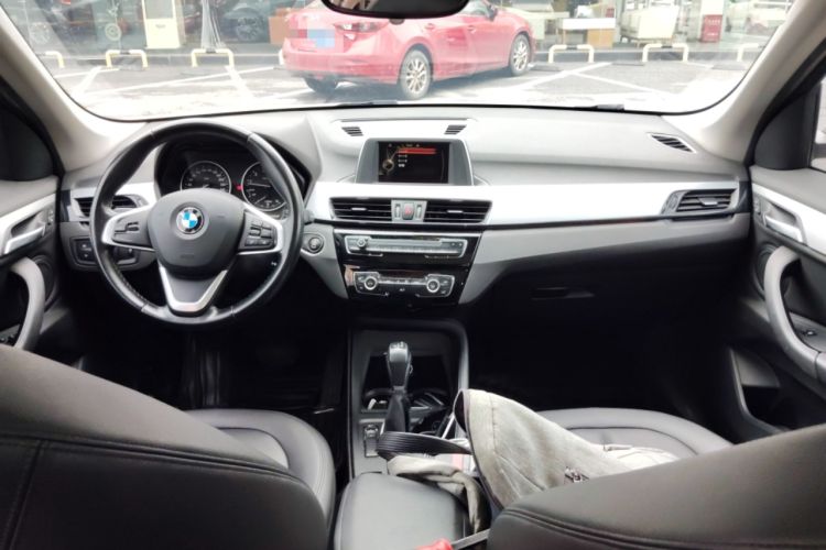 Used BMW X1 2018 sDrive20Li Leading Model Center Console