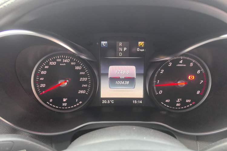 Used Mercedes-Benz GLC 2018 GLC 260 4MATIC Luxury Model
