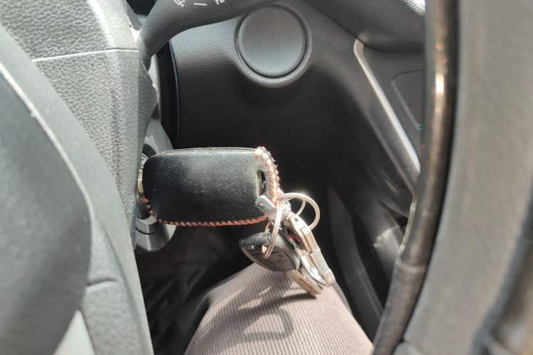 Used Wuling Hongguang S3 2018 1.5L Manual Comfort Model China V Standard