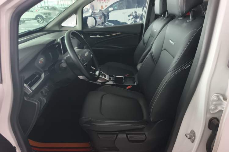 Used SAIC MAXUS EUNIQ 5 2020 1.3T PLUG-IN Elite Edition