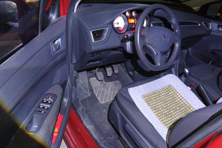 Used Peugeot 308 2013 1.6L Manual YouShang Model
