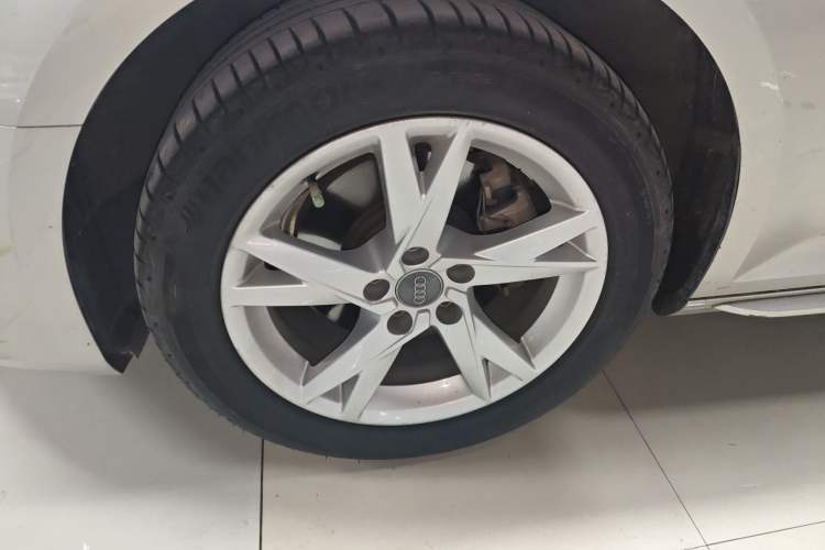 Used Audi A4L 2019 35 TFSI Ambition China VI
