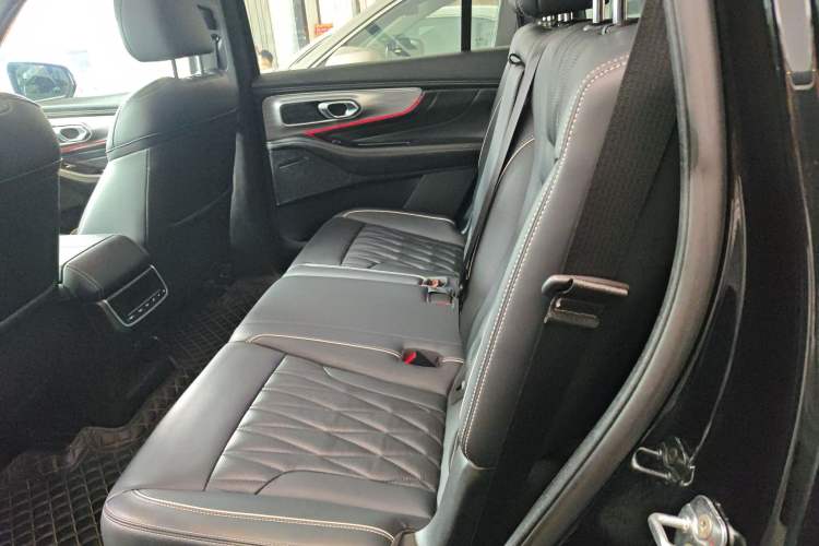 Used GAC Trumpchi GS8 2022 Linghang Series 2.0 TGDI Two-Wheel-Drive Luxury Smart Connectivity Version (7 Seats)
