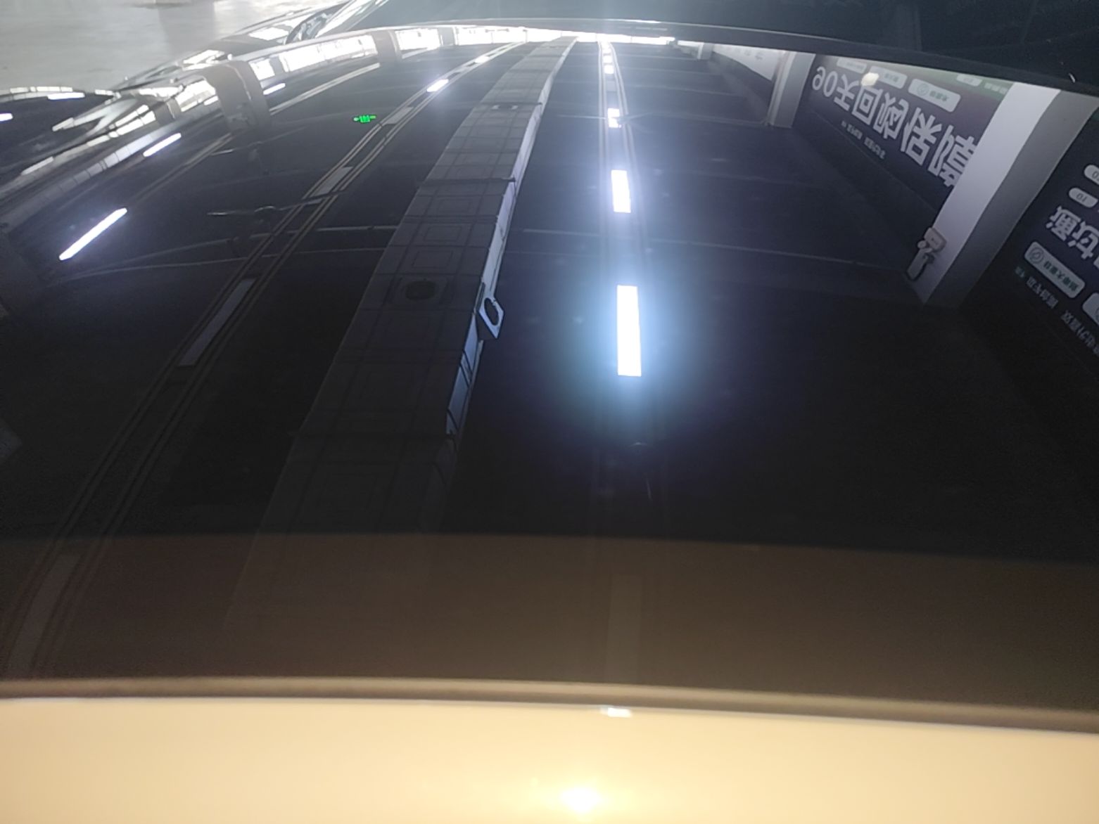 Xiaomi Auto SU7 2024 Rear-Drive Ultra-Long Range Advanced Pro-Level Intelligent Driving Version — снимка 7