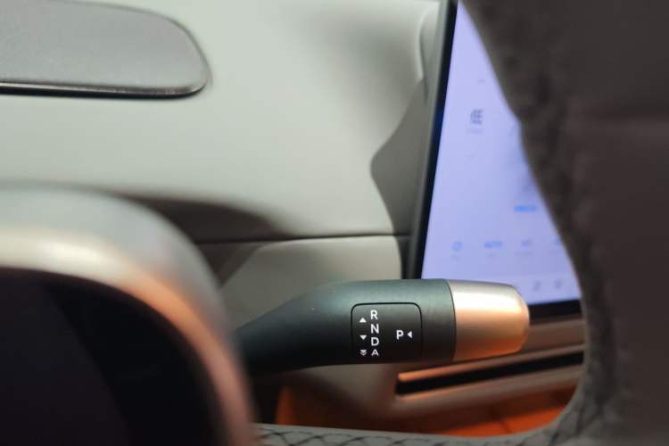 Used Li Auto i6 2025 Model Two-Wheel-Drive Standard Type