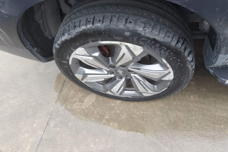 Used SAIC MAXUS D90 2017 2.0T Automatic All-Wheel Drive Sirius Right Rear Wheel Hub