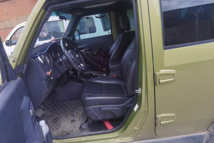 Used BAIC Off-Road BJ40 2016 40L 2.3T Automatic All-Wheel Drive Premium Edition
