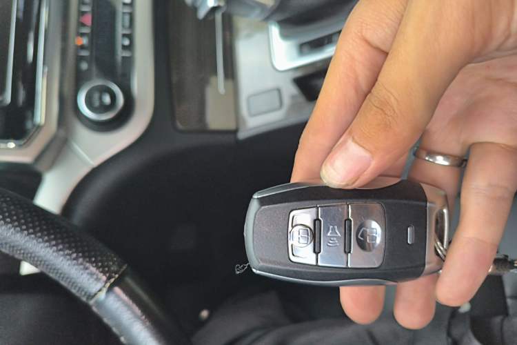 Used Haval H6 Coupe 2016 Blue Label 1.5T Automatic Two-Wheel Drive Elite Model Vehicle Key