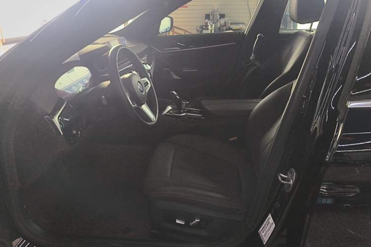 Used BMW 5 Series 2020 525Li M Sport Package