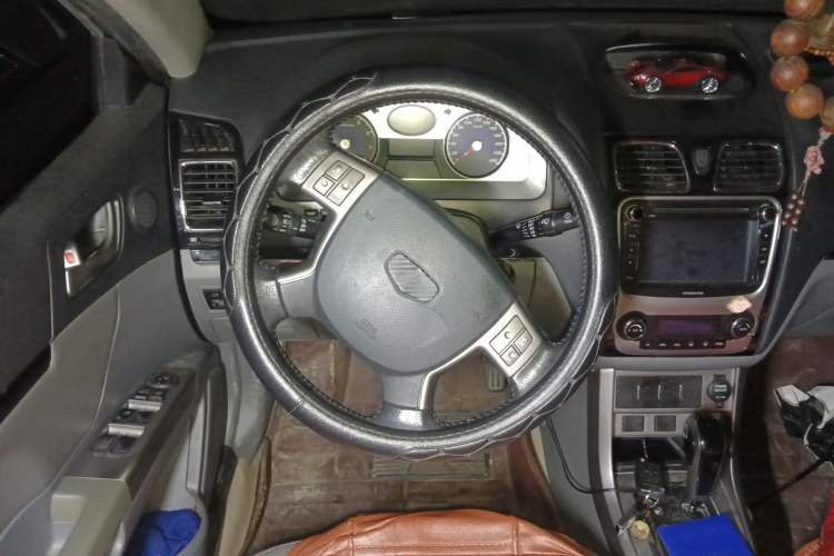 Used Geely Auto Classic Emgrand 2012 Sedan 1.8L CVT Luxury Model
