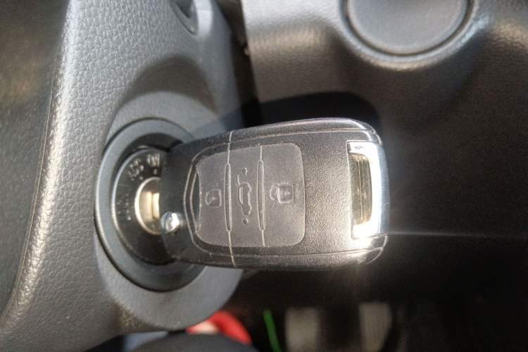 Used Wuling Hongguang S3 2019 1.5L Manual Comfort Model China VI Standard