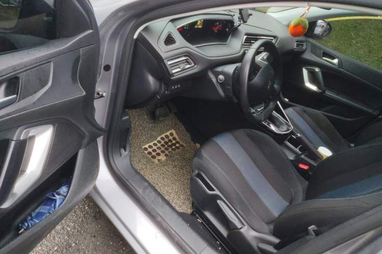 Used Peugeot 308 2016 1.6L Automatic Luxury Edition