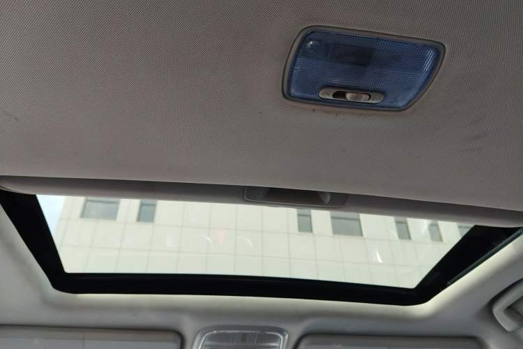 Used Haval H6 2015 Upgraded Model 1.5T Manual Two-Wheel Drive Elite Version Headliner