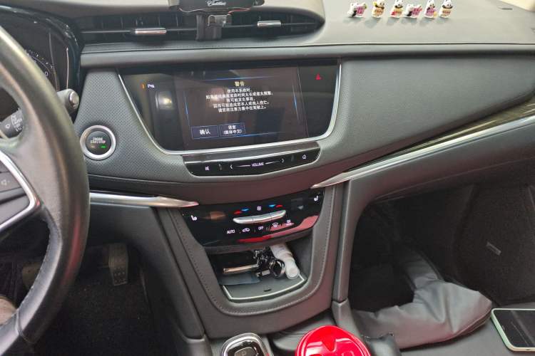 Used Cadillac XT5 2016 28T Four-Wheel Drive Tech Version
