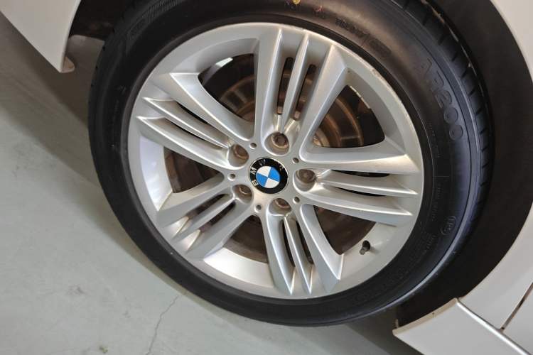 Used BMW 3 Series 2016 320Li Fashion Model
