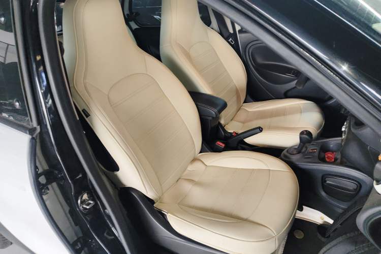 Used smart forfour 2018 1.0L 52 kW Dynamic Edition
