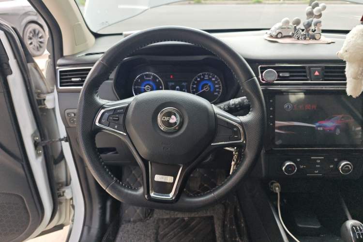 Used Dongfeng Fengon 580 2017 1.8L Manual Comfort Model
