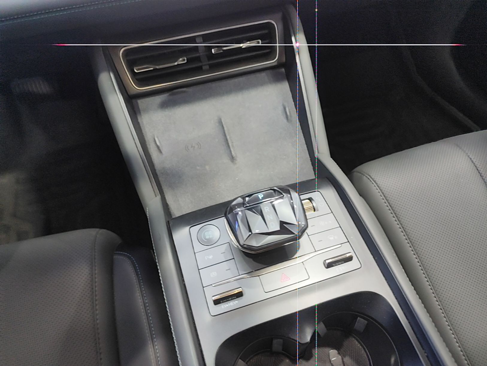 BYD Qin L 2025 DM-i Smart Drive 120KM Superior Model — снимка 16