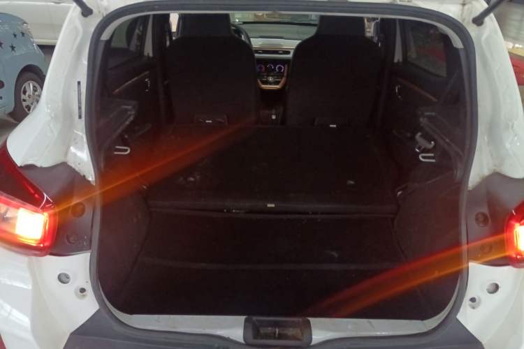 Used Dongfeng NAMMI BOX 2022 Revised Light Wind Edition 201 km Standard Version