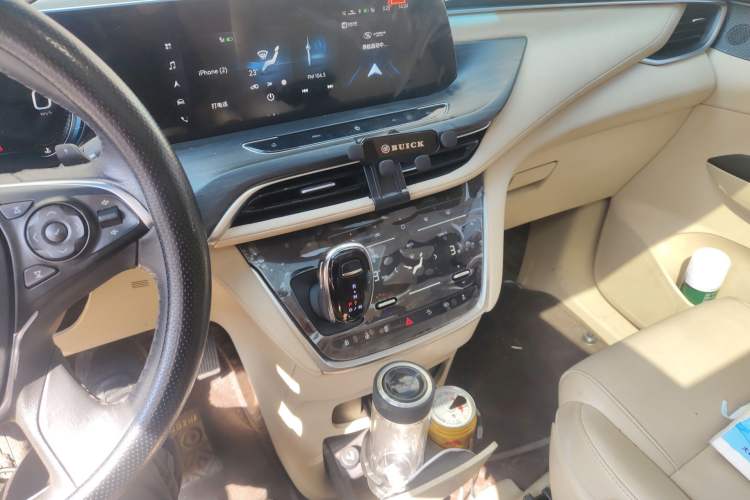 Used Buick GL8 2022 ES Landtrek 653T Luxury Edition Audio And AC Panel