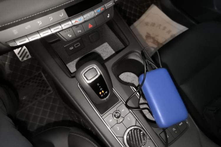 Used Cadillac XT4 2018 28T Two-Wheel-Drive Luxury Model