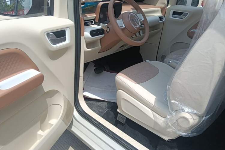 Used Wuling Hongguang MINIEV 2024 3rd Generation 215km Youth Edition