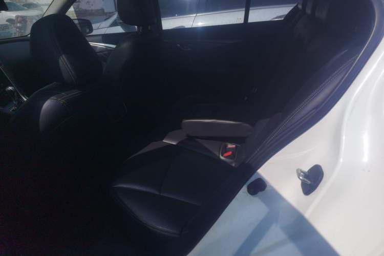 Used Infiniti Q50L 2015 2.0T Enjoyment Edition Left Rear Seat