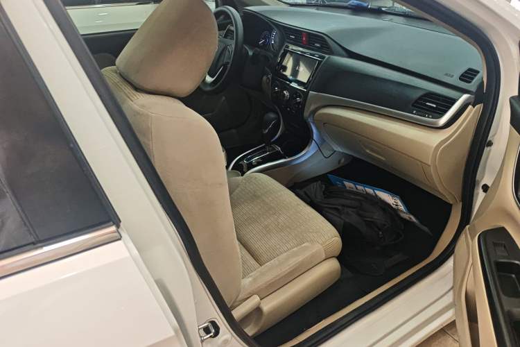 Used Honda Crider 2016 1.8L CVT Luxury Edition
