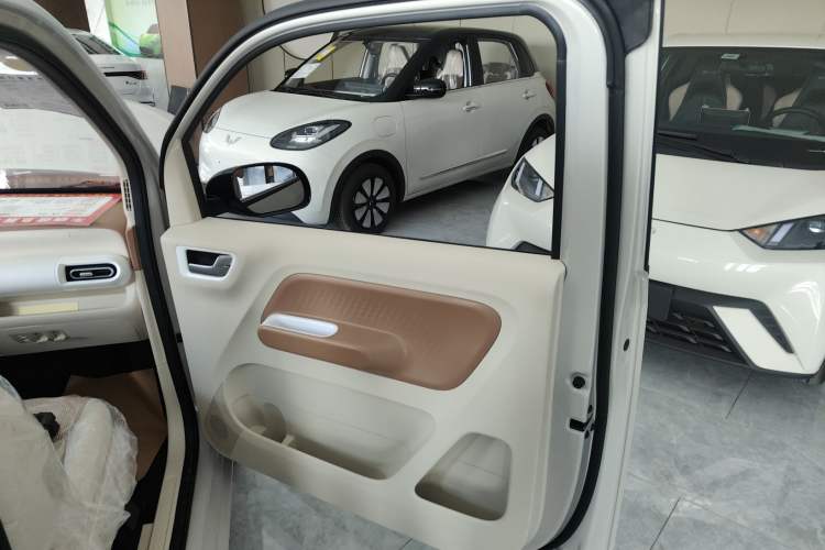 Used Wuling Hongguang MINIEV 2024 3rd Generation 215km Advanced Version