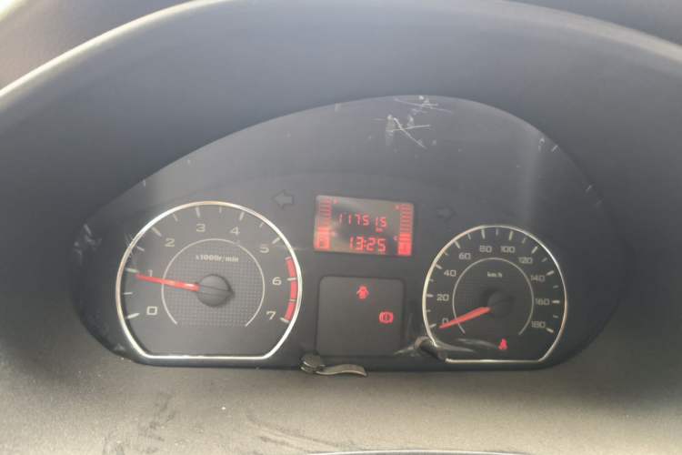 Used Wuling Hongguang V 2019 1.5L Standard Version China VI LAR