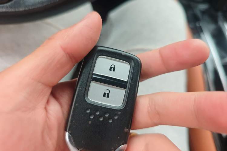 Used Honda Vezel 2015 1.8L CVT 2WD Luxury Model