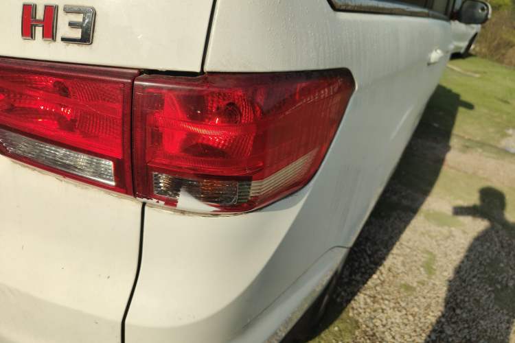 Used HYOSOW H3 2015 1.5L manual luxury version
