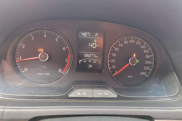 Used Volkswagen Lavida 2015 1.6L Automatic Fashion Edition
