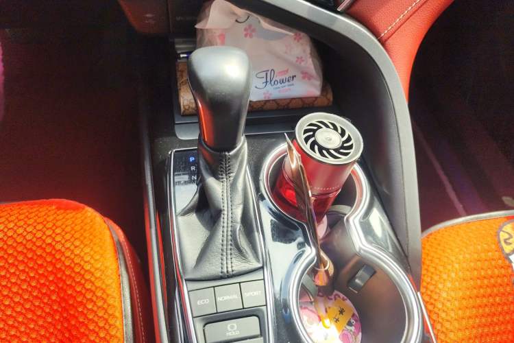 Used Toyota Camry 2018 2.5S Fēngshàng Edition Gear Lever