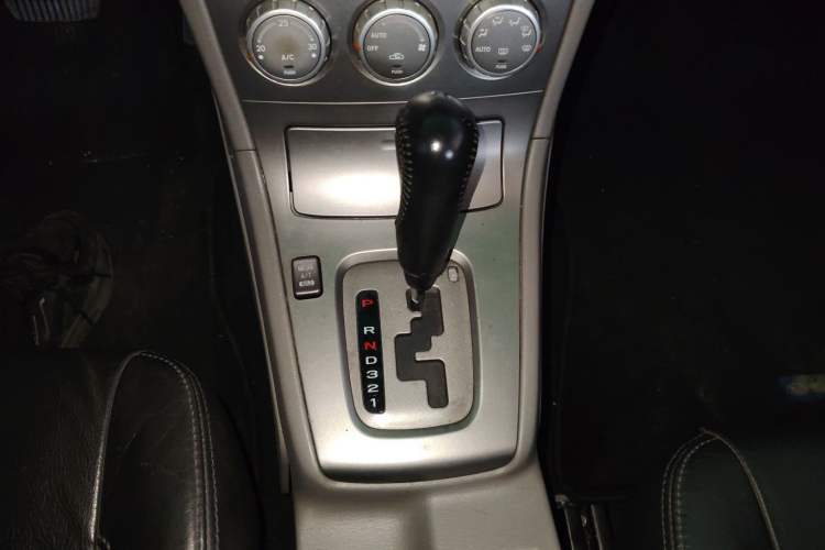 Used Subaru Forester 2007 2.0X AT Gear Lever