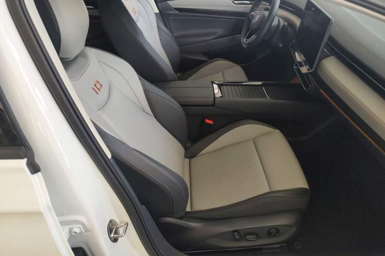 Used Volkswagen ID.7 VIZZION 2024 AIR model