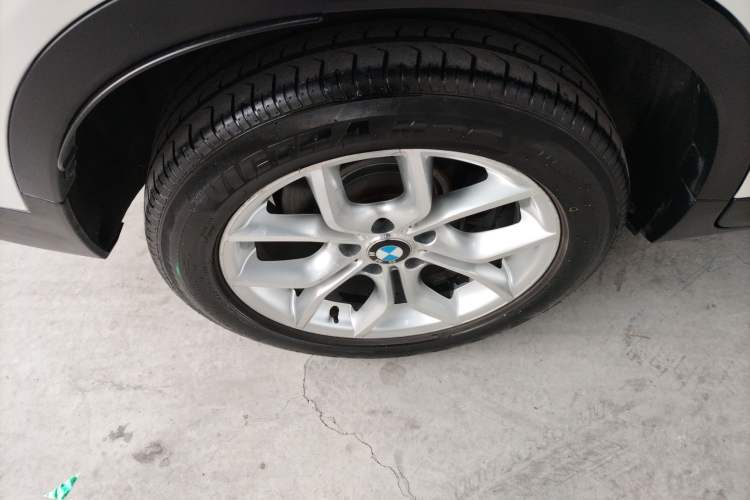Used BMW X3 2014 xDrive20i X Design Package Right Rear Wheel Hub