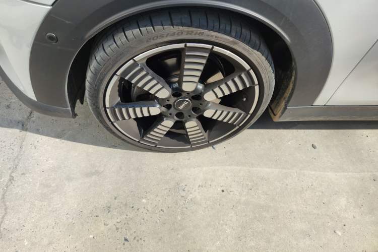 Used MINI 2022 Updated 2.0T COOPER S Artist Left Front Wheel Hub