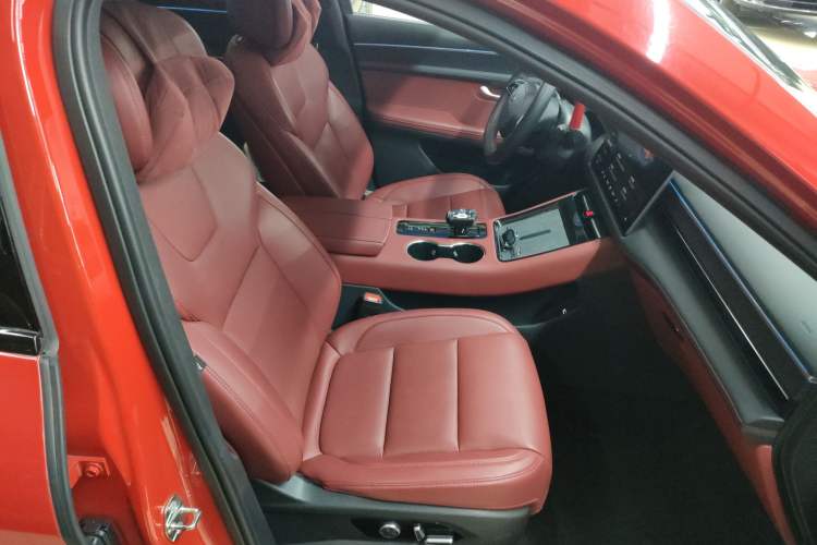 Used Hima AITO M5 2024 Extended-Range Max RS Four-Wheel Drive Advanced Intelligent Driving Version Right Front Seat