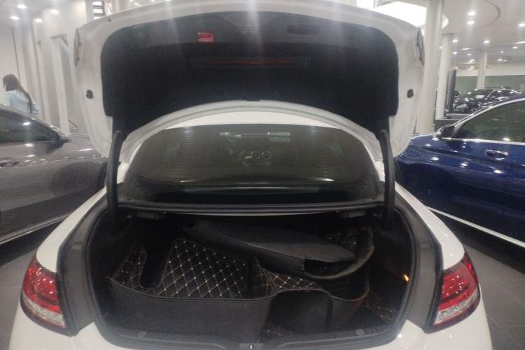 Used Mercedes-Benz C-Class 2020 C 260 Coupe Trunk