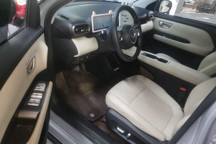 Used Wuling Bingo PLUS 2024 330 km Range Five-Seater Version