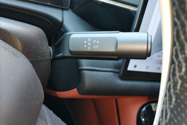 Used AION V 2024 Aion Tyrannosaurus 650 Smart Luxury Edition