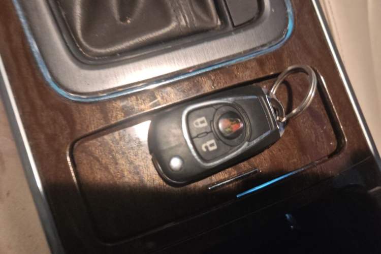 Used Roewe e950 2017 50T Hybrid Connected Executive Edition
