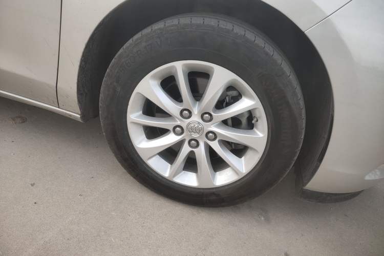 Used Buick GL8 2018 ES 28T Comfort Model China VI Standard Right Front Wheel Hub