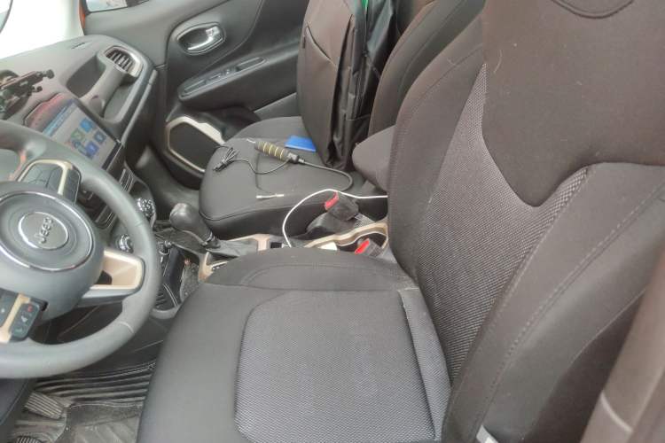 Used Jeep Renegade 2017 180T Automatic High-Energy Version
