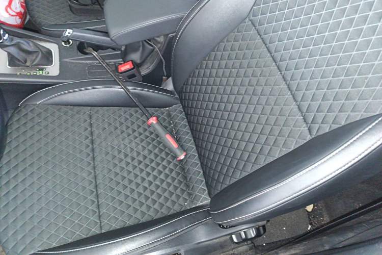 Used Skoda Octavia 2019 1.5L Automatic Smart Drive Luxury Edition China VI Standard Left Front Seat