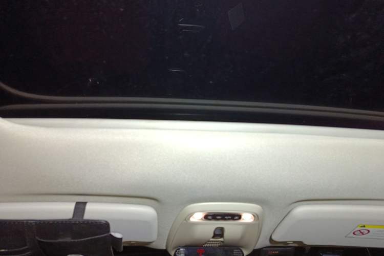 Used Volvo V40 2015 1.6T Zhiyi Edition