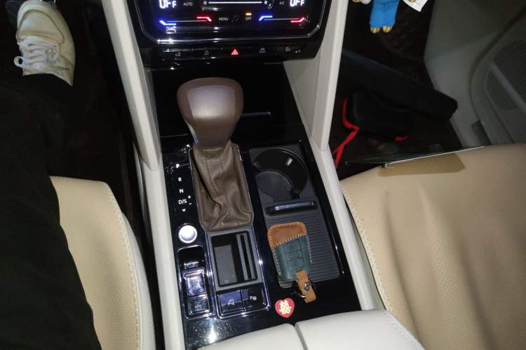 Used Volkswagen Viloran 2020 380TSI Flagship Edition Gear Lever